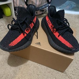 Adidas Yeezy boost V2